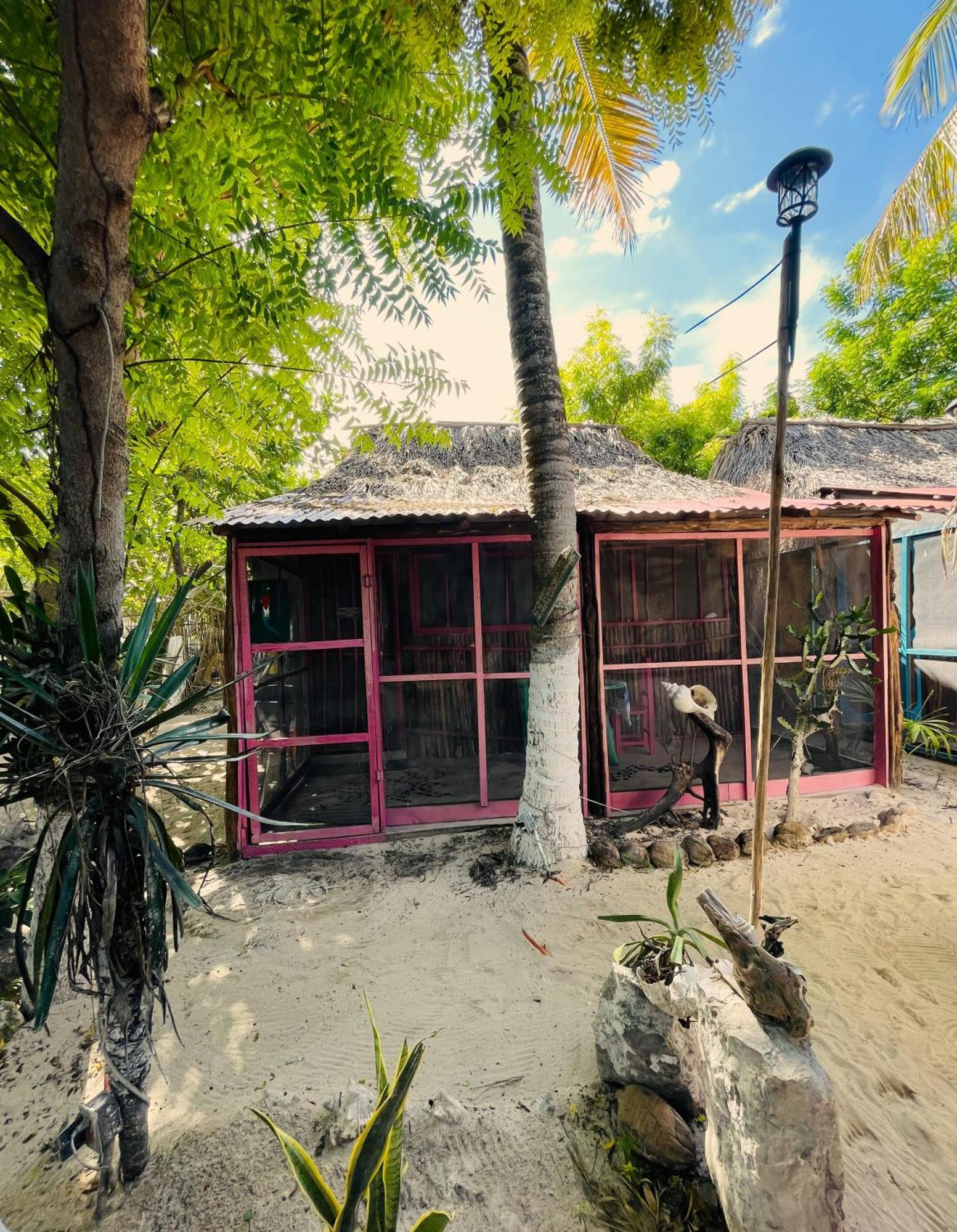 Casa Jade Ecobungalows Las Coloradas Yuluc Exterior photo
