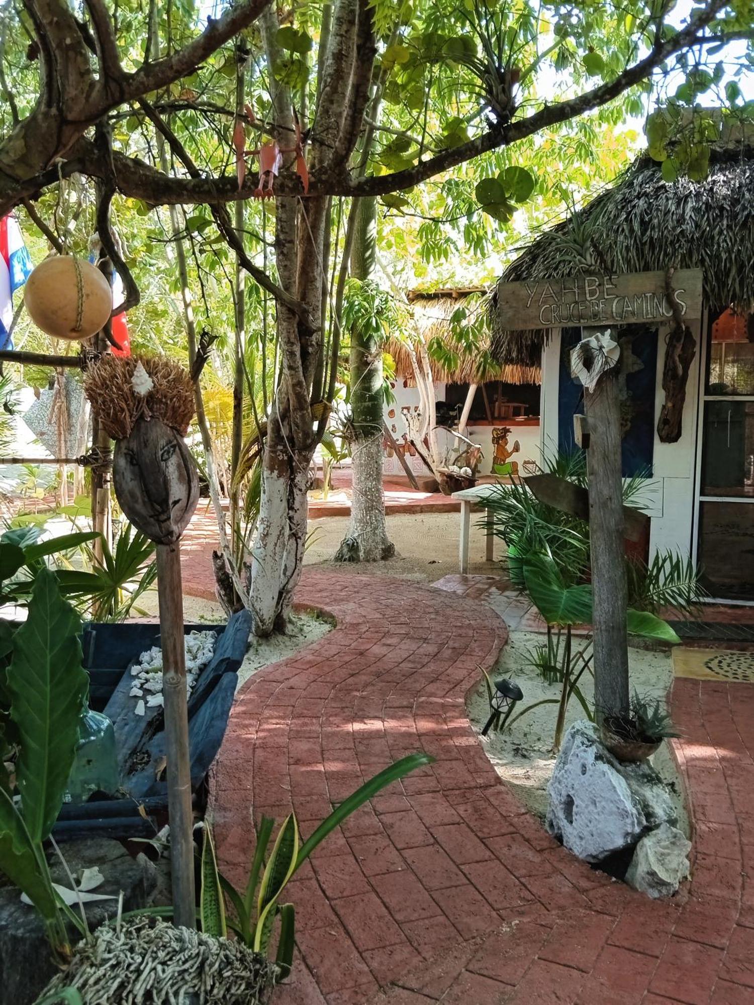Casa Jade Ecobungalows Las Coloradas Yuluc Exterior photo